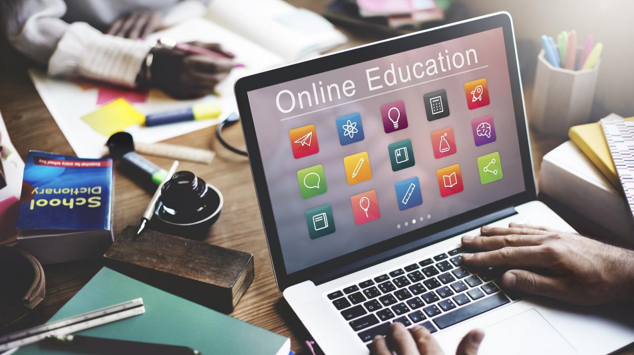 Considerations for Online Courses - Gerald R. Lucas